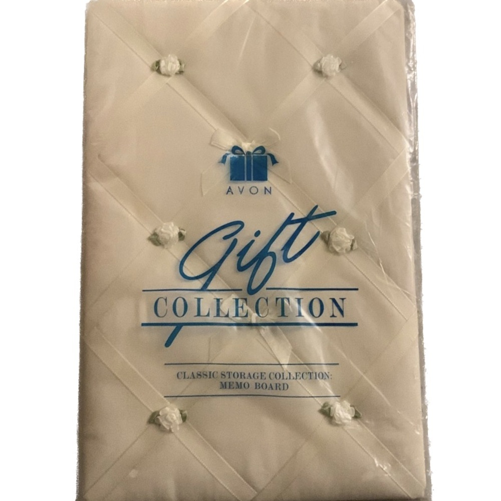 AVON Vintage Collection Memo Board